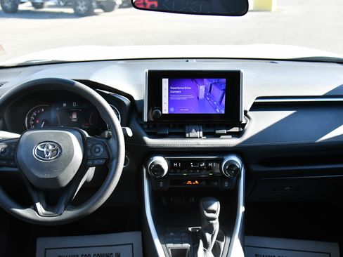 Used 2024 Toyota RAV4 XLE image 37