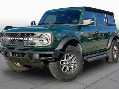 Certified 2024 Ford Bronco Badlands AWD/4WD image 2