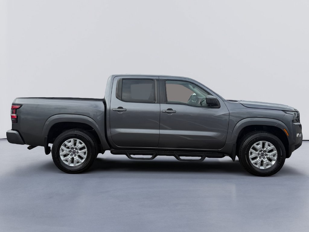 Used 2022 Nissan Frontier SV AWD/4WD image 2
