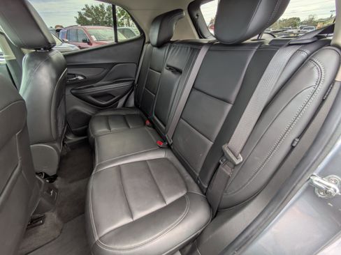 Used 2019 Buick Encore Essence image 7