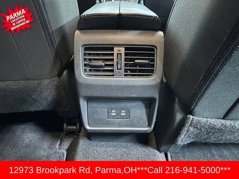 Used 2025 Nissan Rogue SV FWD image 22