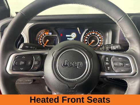 Used 2025 Jeep Wrangler Unlimited Sahara AWD/4WD image 11