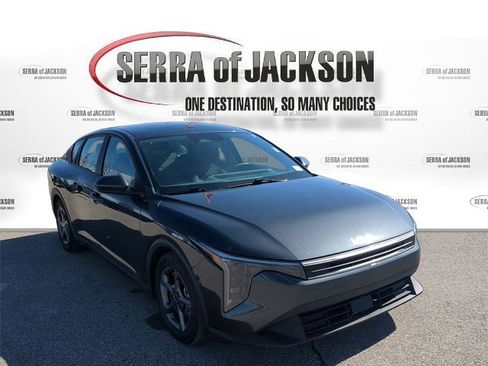 Certified 2025 Kia K4 LXS image 2