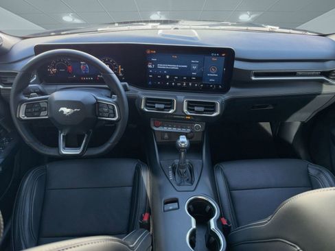 Used 2025 Ford Mustang GT Premium image 12