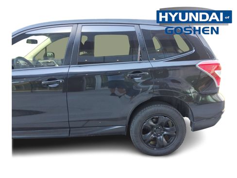 Used 2016 Subaru Forester 2.5i AWD/4WD image 6