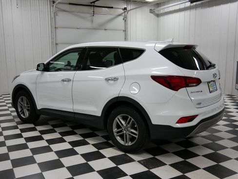 Used 2017 Hyundai Santa Fe Sport image 5
