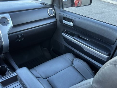 Used 2016 Toyota Tundra SR5 image 15