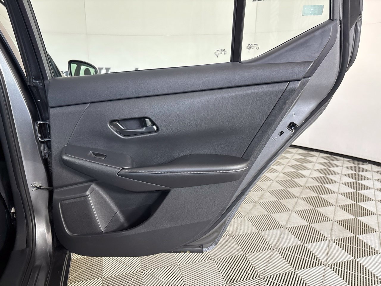 Used 2024 Nissan Sentra S FWD image 25