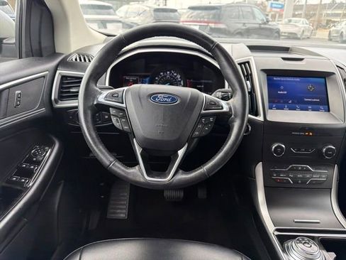 Used 2020 Ford Edge SEL image 17