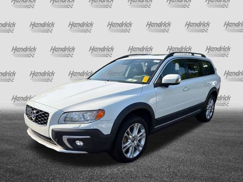 Used 2016 Volvo XC70 T5 Platinum w/ Protection Package FWD image 7