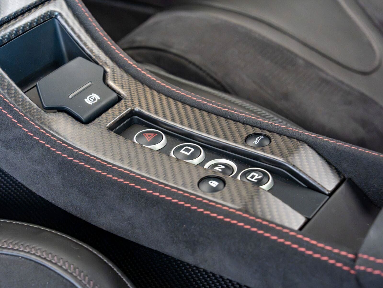Used 2016 McLaren 675LT Coupe RWD image 75