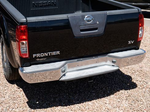 Used 2012 Nissan Frontier SV RWD image 16
