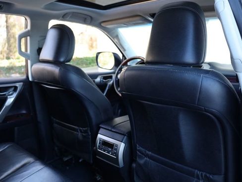 Used 2014 Lexus GX 460 w/ Premium Package image 22