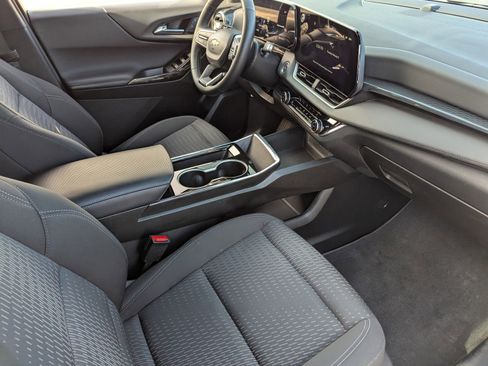 Certified 2025 Chevrolet Equinox LT image 13