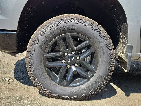 Used 2026 Chevrolet Silverado 1500 Custom Trail Boss AWD/4WD image 24