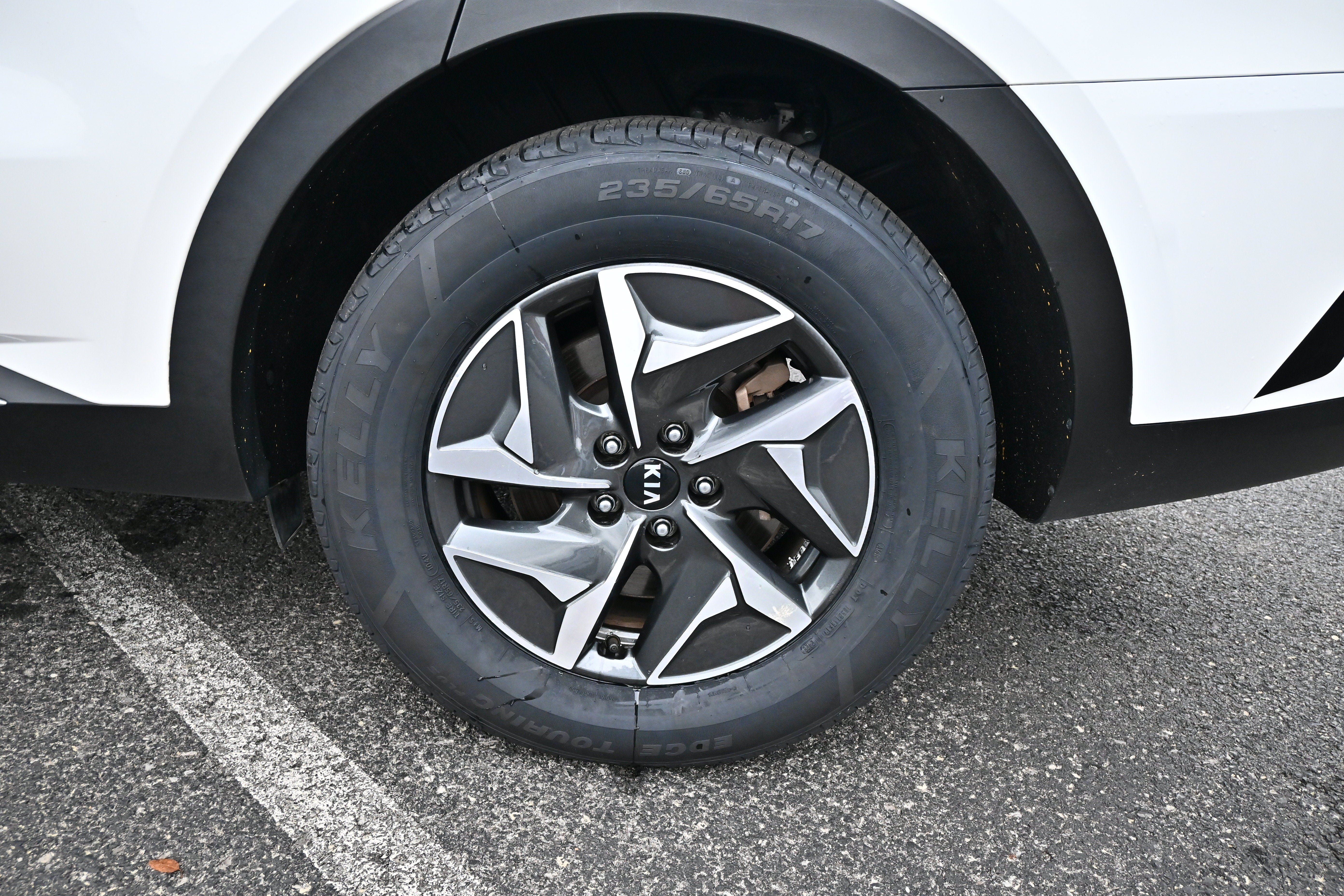 Used 2021 Kia Sorento S FWD image 10