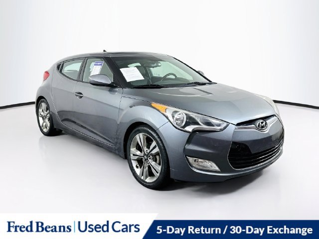 Used 2016 Hyundai Veloster w/ Option Group 03 FWD image 1