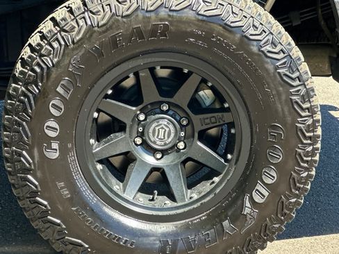 Used 2018 Ford F150 Raptor w/ Equipment Group 801A Mid AWD/4WD image 24