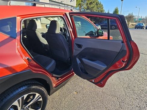 Used 2025 Subaru Crosstrek 2.0i Premium w/ Convenience Package #2 image 12