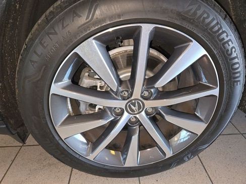 Certified 2025 Acura MDX FWD w/ Technology Package image 10