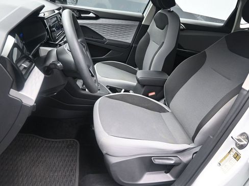 Used 2022 Volkswagen Taos S image 19