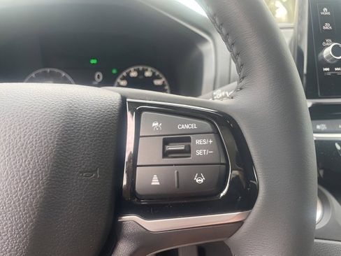 Used 2025 Honda Odyssey EX-L image 21