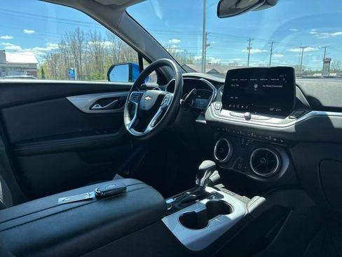 Used 2024 Chevrolet Blazer LT w/ Convenience Package image 9