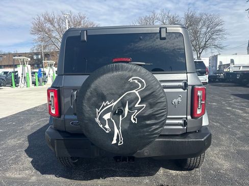 Used 2023 Ford Bronco Outer Banks image 8