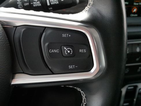 Used 2022 Jeep Wrangler Unlimited Sahara w/ Cold Weather Group AWD/4WD image 25