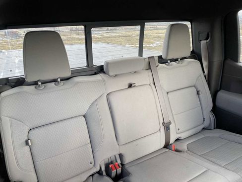 Used 2021 Chevrolet Silverado 1500 LT Trail Boss w/ Convenience Package II image 22