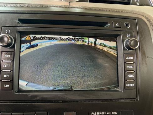 Used 2008 Buick Enclave CXL w/ Entertainment Package #3 FWD image 21