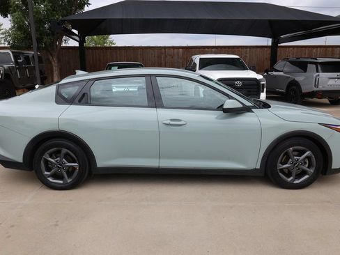 Used 2025 Kia K4 FWD image 4