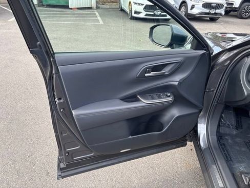 Used 2023 Toyota Crown w/ Carpet Mat Package (TMS) AWD/4WD image 13