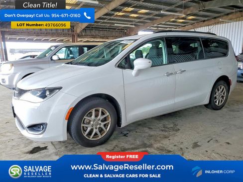 Used 2020 Chrysler Pacifica Touring image 1