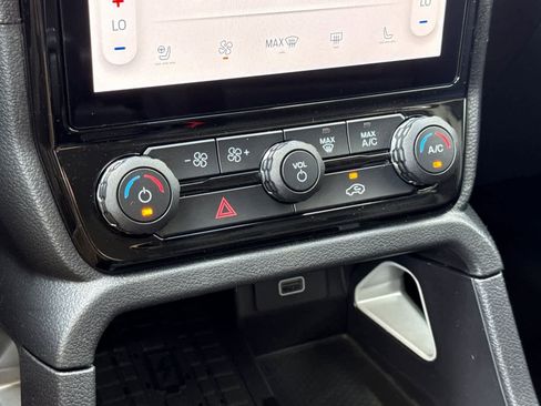 New 2026 Ford Ranger Lariat AWD/4WD image 17