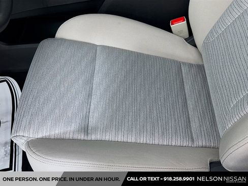 Certified 2023 Nissan Rogue SV FWD image 18