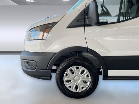 New 2026 Ford Transit 250 148 Medium Roof w/ Load Area Protection Package RWD image 18