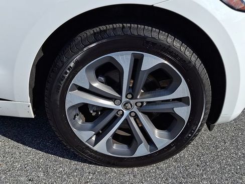 Used 2024 Jaguar F-PACE R-Dynamic S AWD/4WD image 8