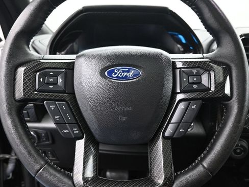 Used 2019 Ford F150 Lariat w/ Equipment Group 502A Luxury AWD/4WD image 12