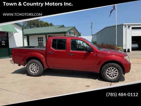 Used 2016 Nissan Frontier SV RWD image 1