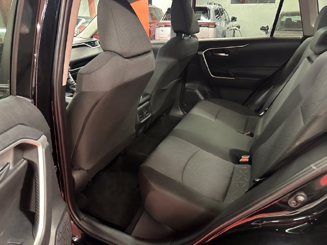 Certified 2025 Toyota RAV4 XLE AWD/4WD image 13