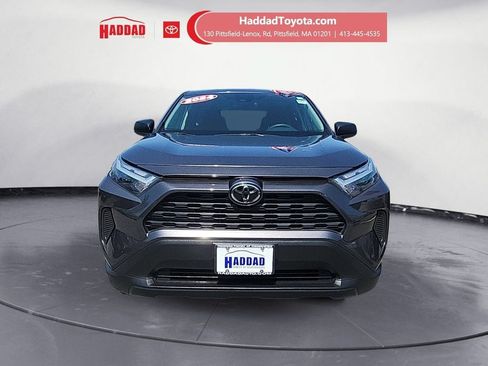 Used 2024 Toyota RAV4 LE AWD/4WD image 9