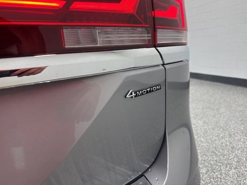 New 2026 Volkswagen Atlas SE image 8