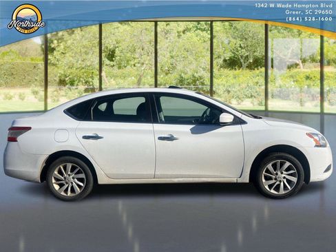 Used 2015 Nissan Sentra SV w/ Style Package image 12