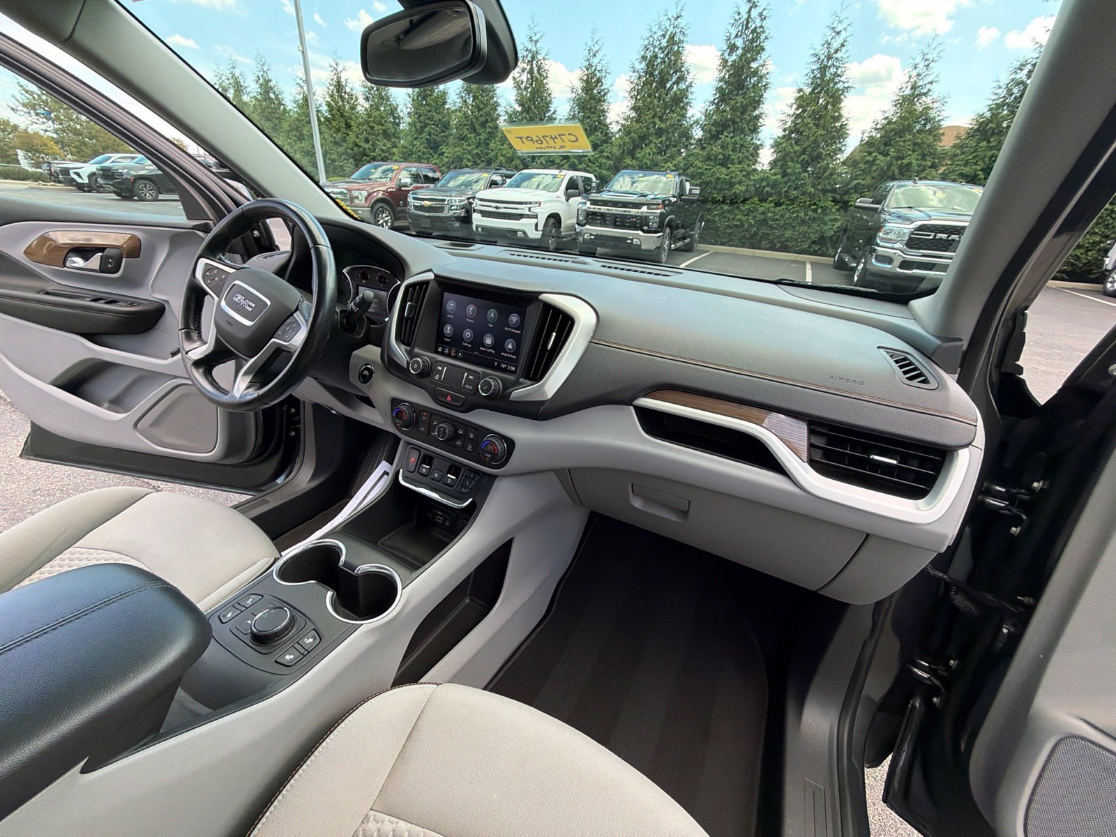 Used 2021 GMC Terrain SLE w/ Driver Convenience Package FWD image 28