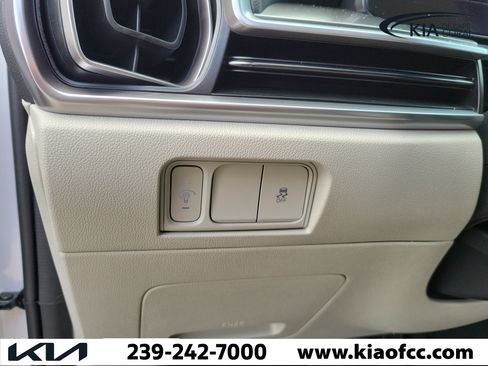 New 2026 Kia Sorento S FWD image 22