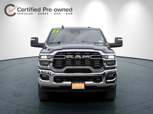 Used 2025 RAM 2500 Big Horn AWD/4WD image 9