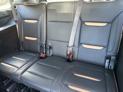 Used 2021 GMC Yukon AT4 image 30