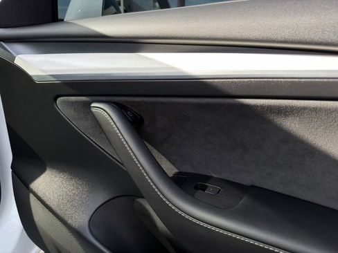 Used 2022 Tesla Model 3 Performance image 28