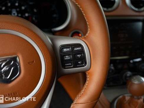 Used 2013 SRT Viper GTS w/ GTS Laguna Interior Pkg image 25